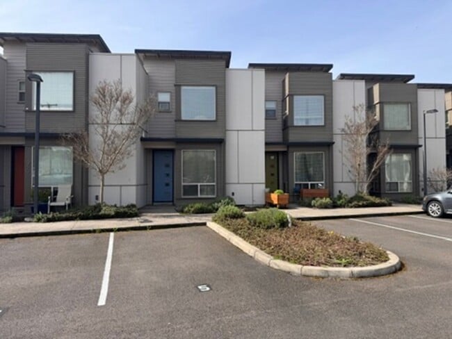 property at 975 Lorella Ave