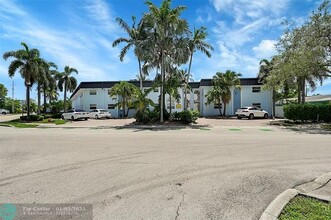 1470 Dixie Hwy in Fort Lauderdale, FL - Foto de edificio - Building Photo