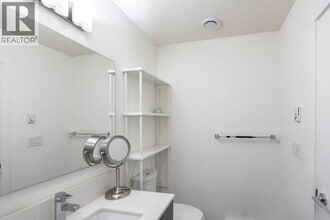 3479 Wesbrook Mall in Vancouver, BC - Building Photo - Building Photo