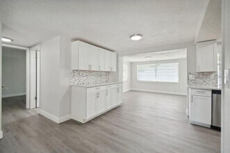 3442 Norland Ct in Holiday, FL - Building Photo - Building Photo