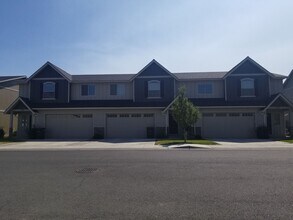 7214 W Chestnut Ave-Unit -n7214 W. Chestnut Ave in Yakima, WA - Building Photo - Building Photo