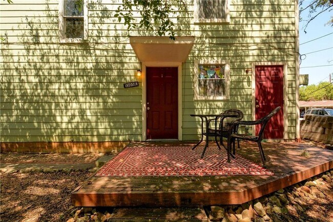 1305 Lorrain St in Austin, TX - Building Photo - Building Photo