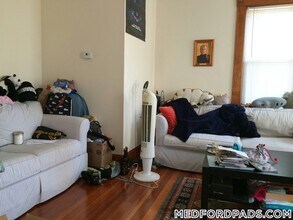 79 Capen St, Unit 2 in Medford, MA - Building Photo - Building Photo