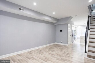 10 N Ellwood Ave in Baltimore, MD - Building Photo - Building Photo