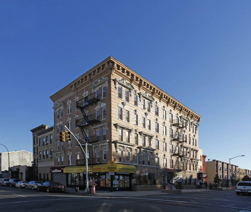 641 Marcy Ave in Brooklyn, NY - Foto de edificio