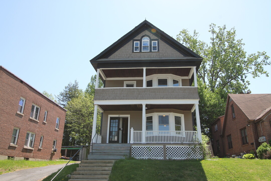 69 Winthrop Ave in Albany, NY - Building Photo