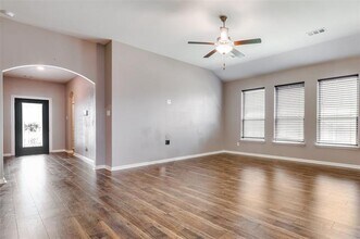 3015 Watercrest Dr in Sanger, TX - Building Photo - Building Photo