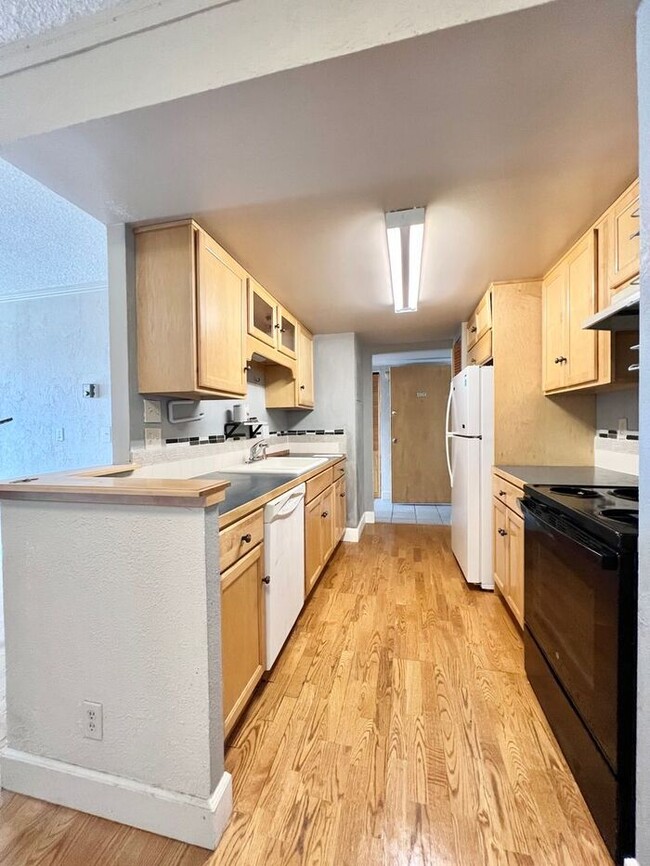 property at 421 S Howes St