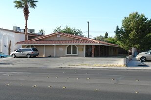 1719 E Harmon Ave in Las Vegas, NV - Building Photo