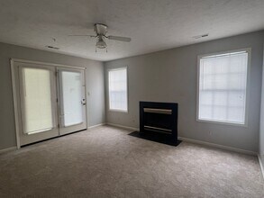 309 Waterdown Dr in Fayetteville, NC - Building Photo - Building Photo