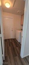2017 Scenic Sunrise Dr in Las Vegas, NV - Building Photo - Building Photo