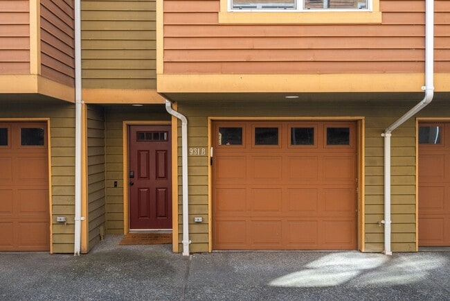 931 N 35th St in Seattle, WA - Foto de edificio - Building Photo