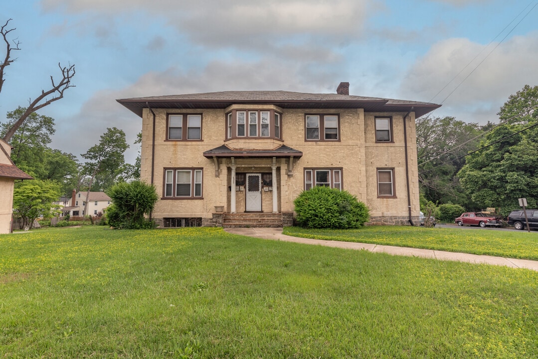 6300 Liberty Rd in Gwynn Oak, MD - Building Photo