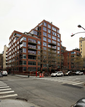 99 Jane St in New York, NY - Foto de edificio - Building Photo