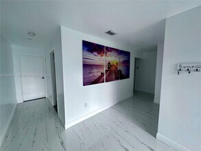 15720 NW 44th Ct in Opa Locka, FL - Building Photo - Building Photo