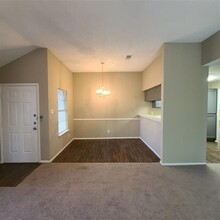 2259d Millstone Dr-Unit -2259 D in Houston, TX - Building Photo - Building Photo