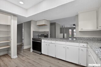 17805 Villa Way Dr in Spring, TX - Foto de edificio - Building Photo