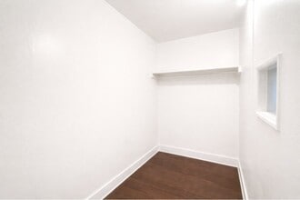 2 N Main St in Harriman, NY - Building Photo - Building Photo