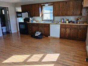 202 1/2 US-2 in Hinckley, MN - Building Photo - Building Photo