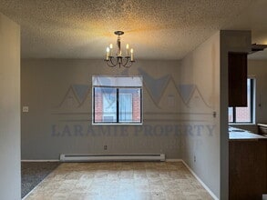 714 Downey St in Laramie, WY - Foto de edificio - Building Photo