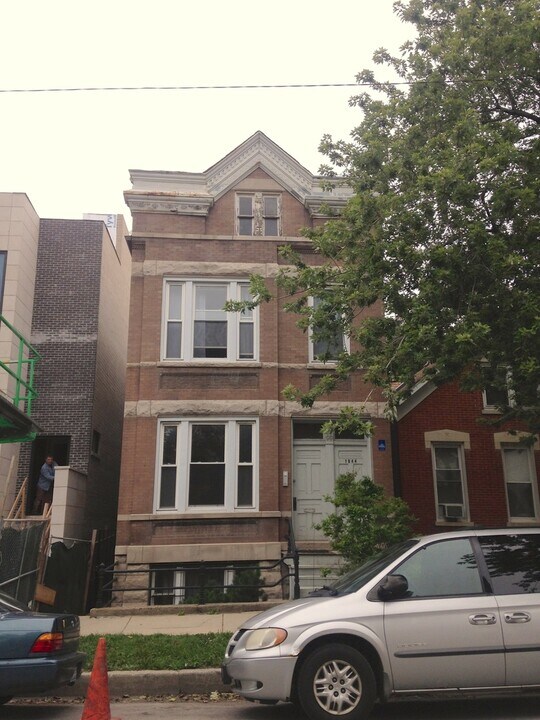 1944 N Wood St in Chicago, IL - Building Photo
