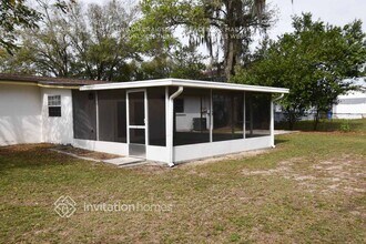 1111 N Parsons Ave in Brandon, FL - Building Photo - Building Photo