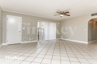 6440 Roosevelt St in Hollywood, FL - Building Photo - Building Photo