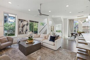 5015 Manett St in Dallas, TX - Building Photo