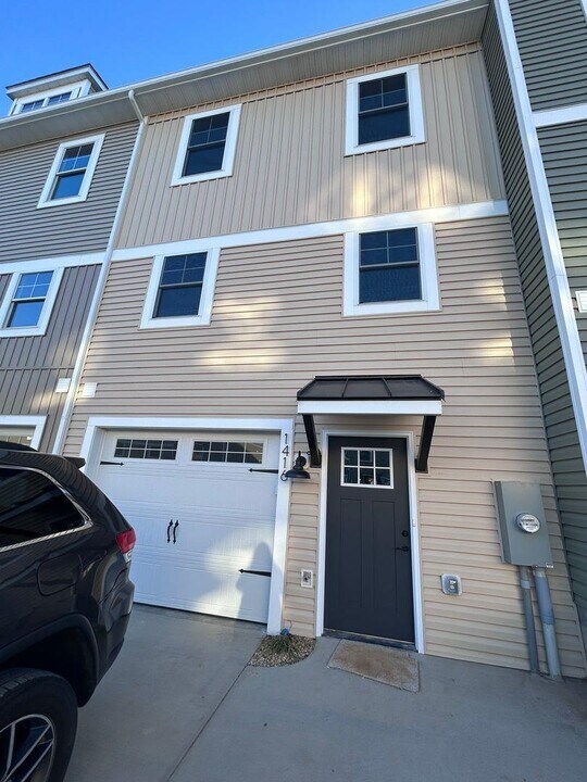 1416 DERBY Dr in Harrisonburg, VA - Building Photo