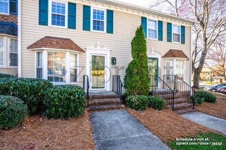 3742 Greenes Crossing in Greensboro, NC - Building Photo - Building Photo