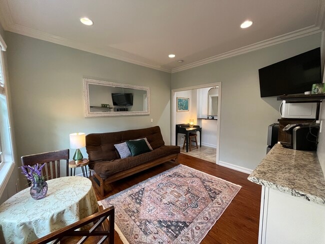 826 Genoa Way in San Marcos, CA - Building Photo - Building Photo