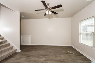 5726 Cheshire Cove Cir in Mc Calla, AL - Foto de edificio - Building Photo