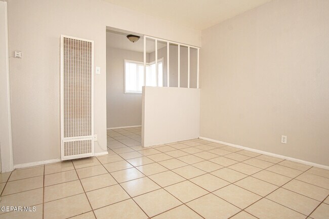 1317 St Johns Dr in El Paso, TX - Building Photo - Building Photo