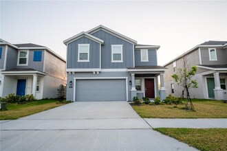 601 Reggie Rd in Winter Haven, FL - Foto de edificio - Building Photo