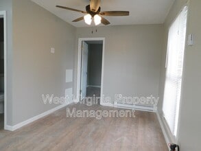 3648 Davis Stuart Rd in Lewisburg, WV - Building Photo - Building Photo