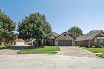 7509 Bunker Ct in Benbrook, TX - Building Photo - Building Photo