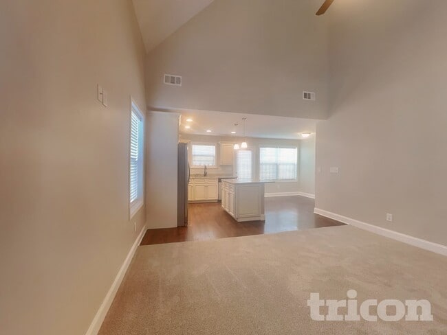 2013 Mansker Dr, Unit 317 in Goodlettsville, TN - Building Photo - Building Photo