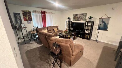 1922 Escambia Ln in Poinciana, FL - Building Photo - Building Photo