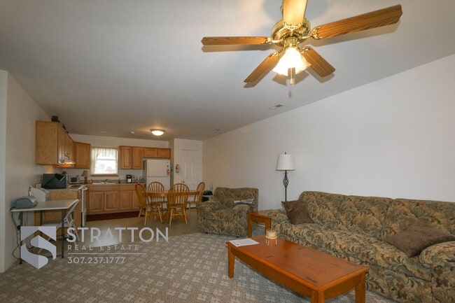 3917 Casper Mountain Rd, Unit #1 in Casper, WY - Foto de edificio - Building Photo