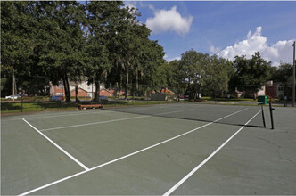 Creekbridge Crossing in Brandon, FL - Foto de edificio - Building Photo