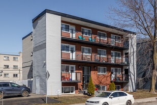 505 Robin Boul in Laval, QC - Building Photo