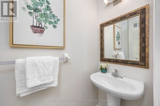 32 Frenchpark Cir in Brampton, ON - Building Photo - Building Photo