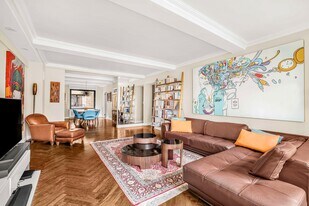 400 West End Ave in New York, NY - Building Photo