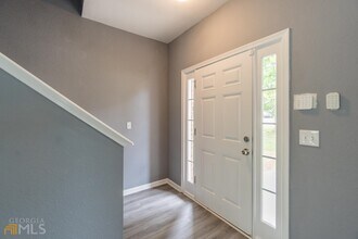 274 Brookview Dr in Riverdale, GA - Foto de edificio - Building Photo