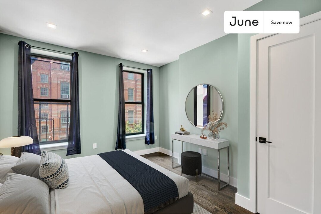 1675 Lexington Ave in New York, NY - Foto de edificio