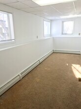 2110 E Superior St, Unit 4 in Duluth, MN - Building Photo - Building Photo