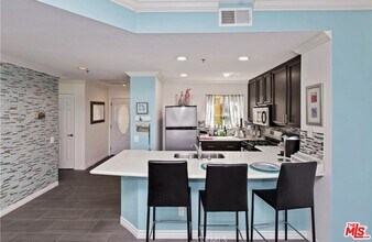16291 Countess Dr in Huntington Beach, CA - Building Photo - Building Photo