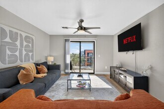 15164 N 140th Dr in Surprise, AZ - Foto de edificio - Building Photo