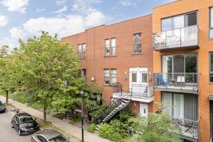 2002 Richardson Rue in Montréal, QC - Building Photo