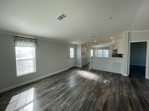902 W Questa Ave in Venice, FL - Building Photo - Building Photo